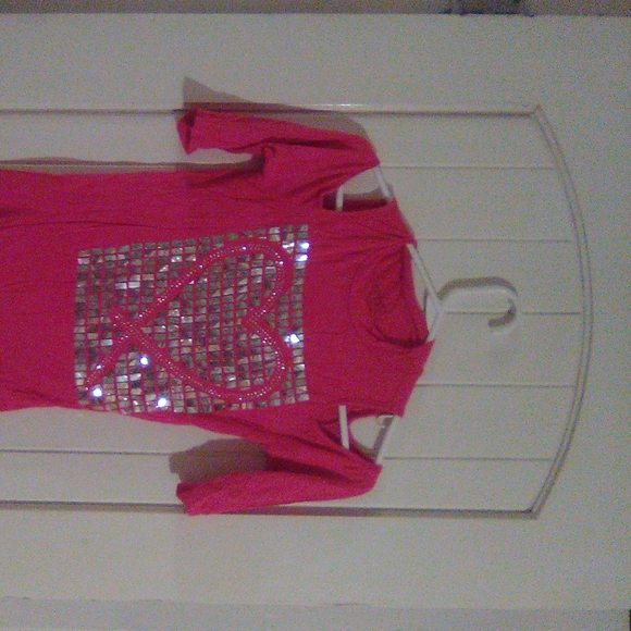 Velvet - Picture 1 of 3